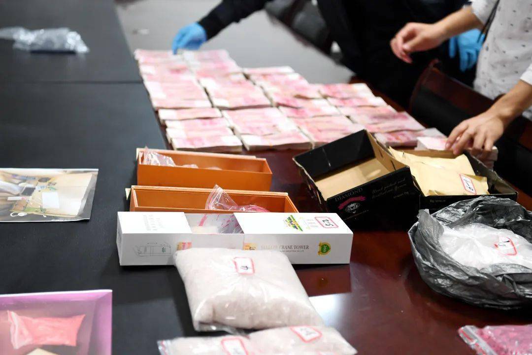 缴获毒品10余公斤,毒资114万余元 武汉警方破获重大毒品案