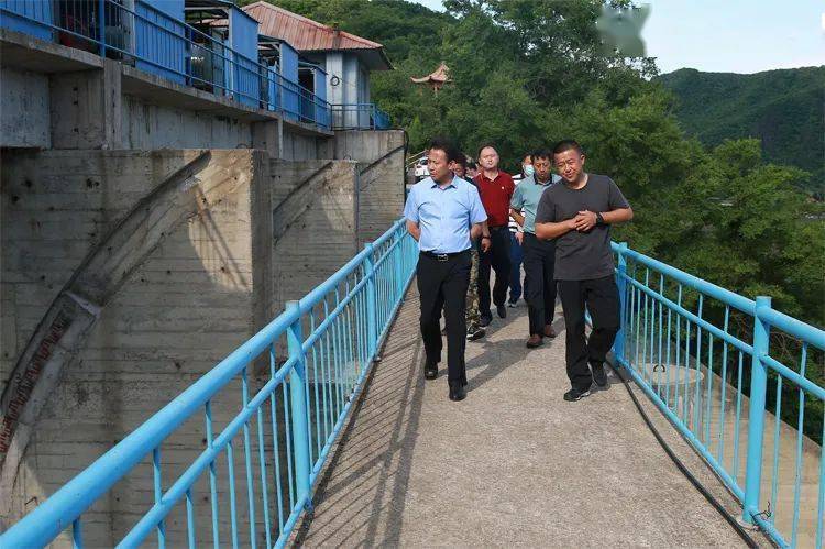 戴存鹤督查全县防汛准备工作