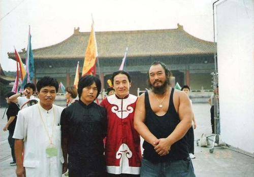 他是演员中力气最大的,也是中国第一大力士,拳王阿里都害怕_贾石头