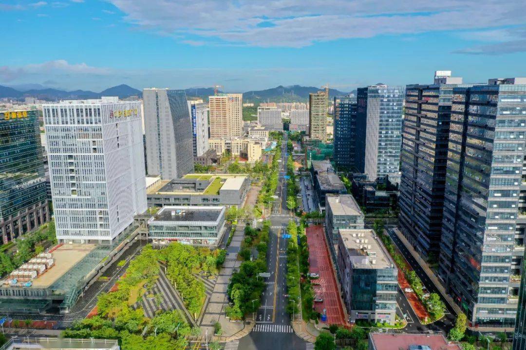 美爆了松山湖双彩虹刷屏