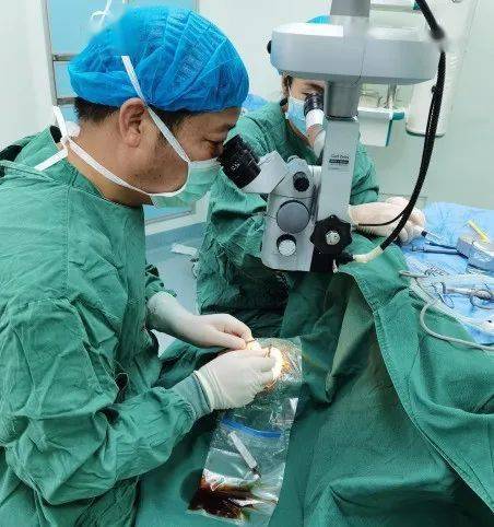 首例先天性白内障患者在鲁甸61东莞眼视光诊疗中心成功实施手术治疗