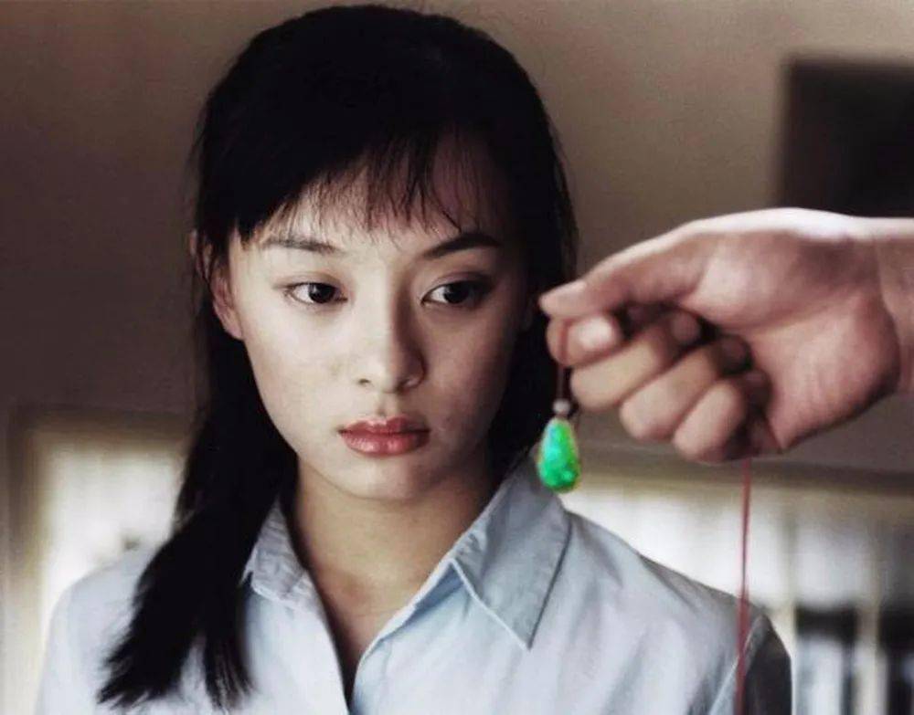 近期落网的女魔头劳荣枝,正是2000年热播的纪实类涉案剧《红蜘蛛:十个