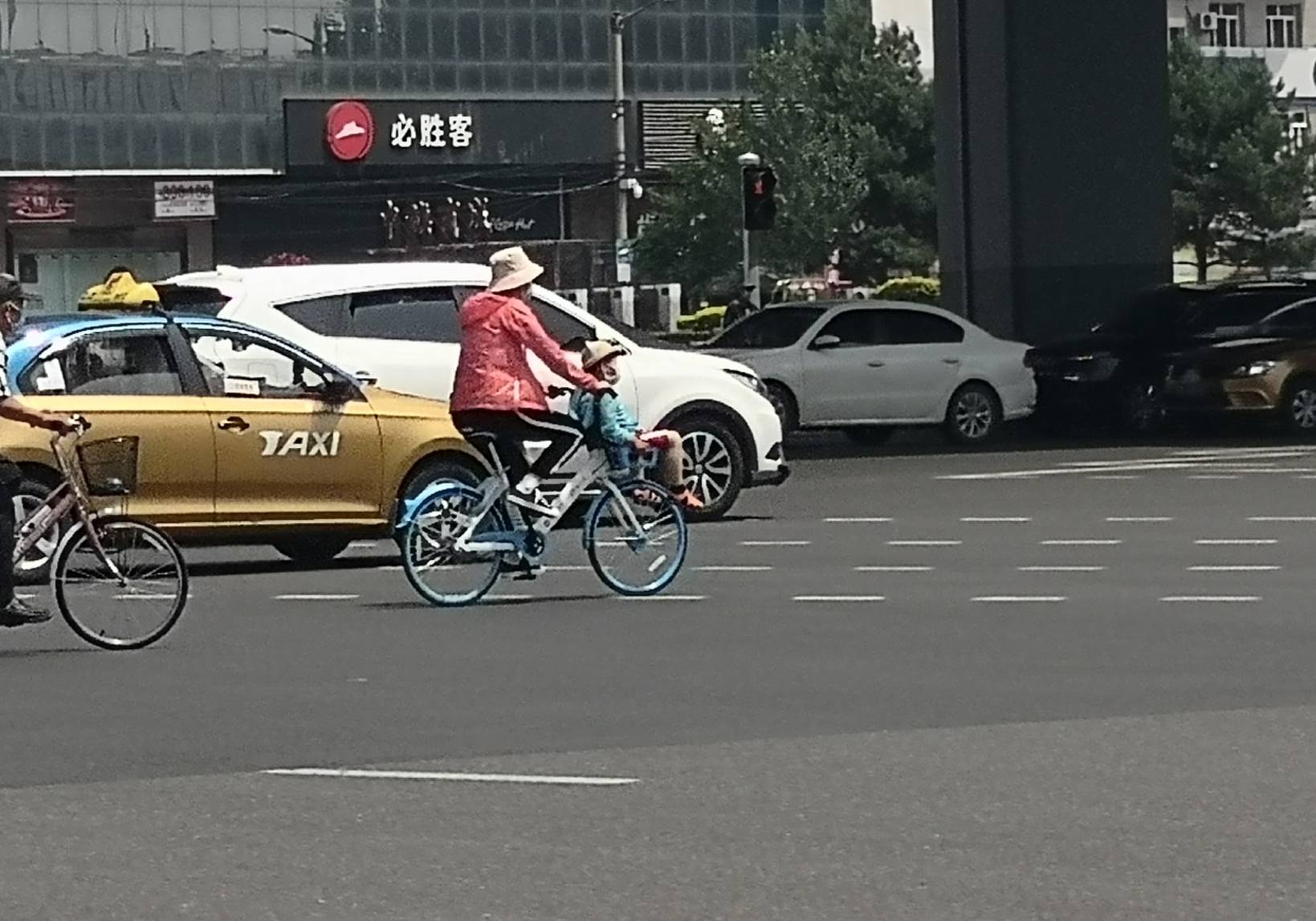 深圳一“哈罗单车”变成“私家车”！这做法太恶劣了