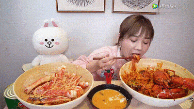 急!重金寻人!特别会吃小龙虾那种!