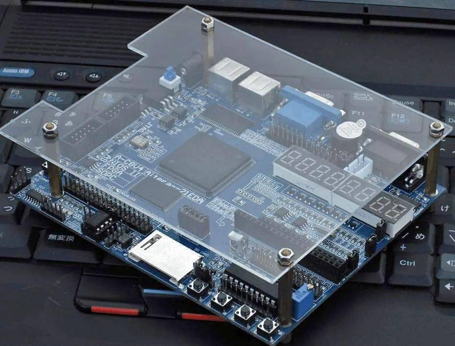 进入本世纪之后,一方面,三家大eda公司(synopsys,cadence,mentor)通过