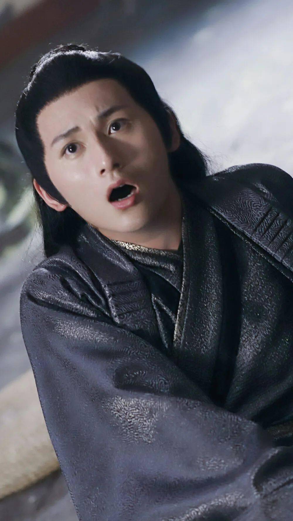 手机壁纸贺鹏纪李