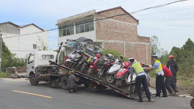 縣公安交警大隊普安中隊開展農村運輸車輛專項整治行動