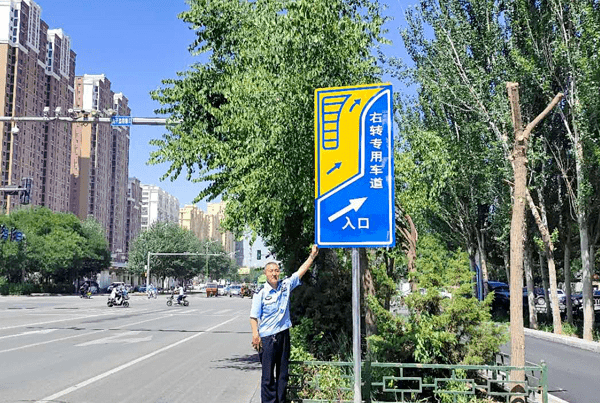 临河车主注意啦!这三个路口新增四条右转道