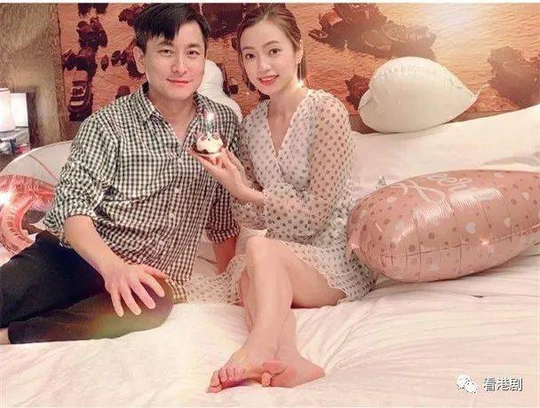 情趣范振锋生日同李思欣开房庆祝