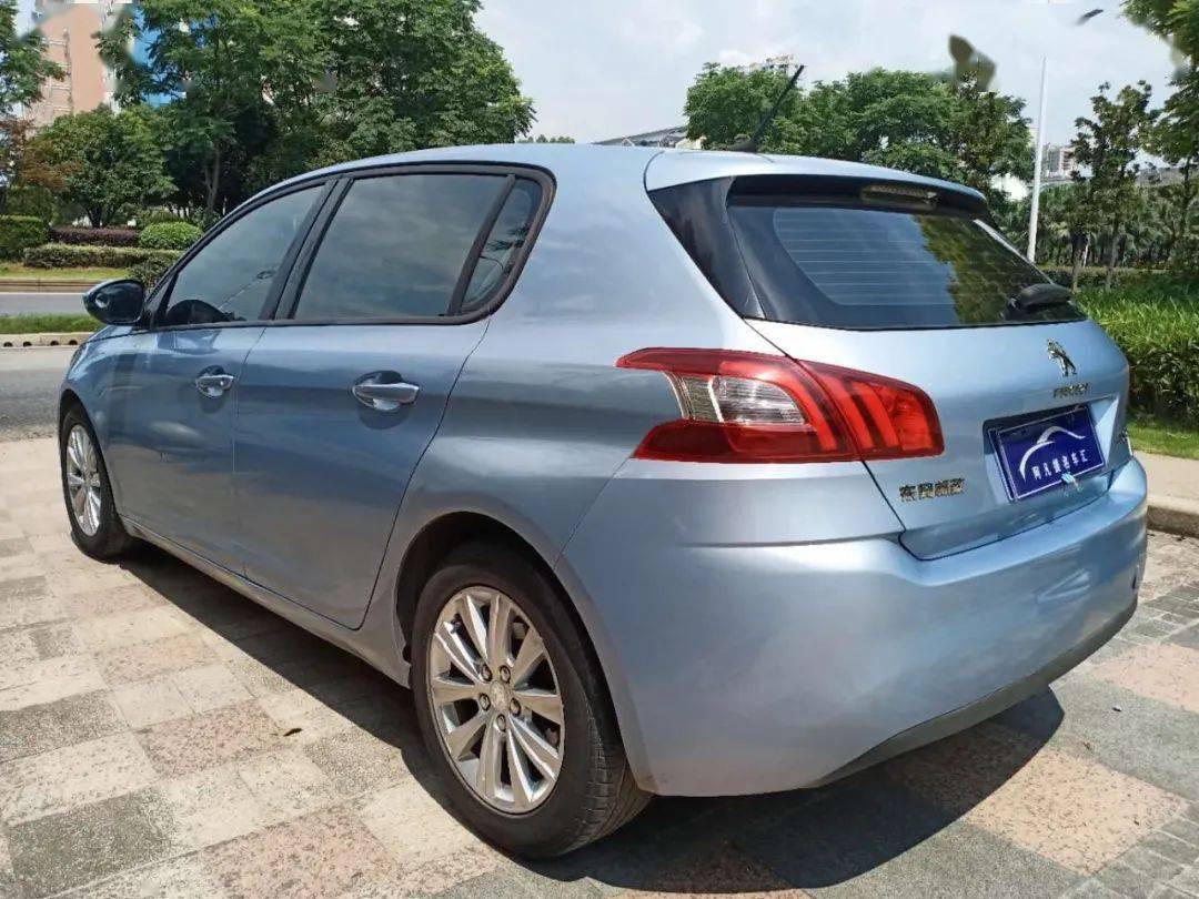 新到车源首付一万多2015年标致308s尚驰版到店