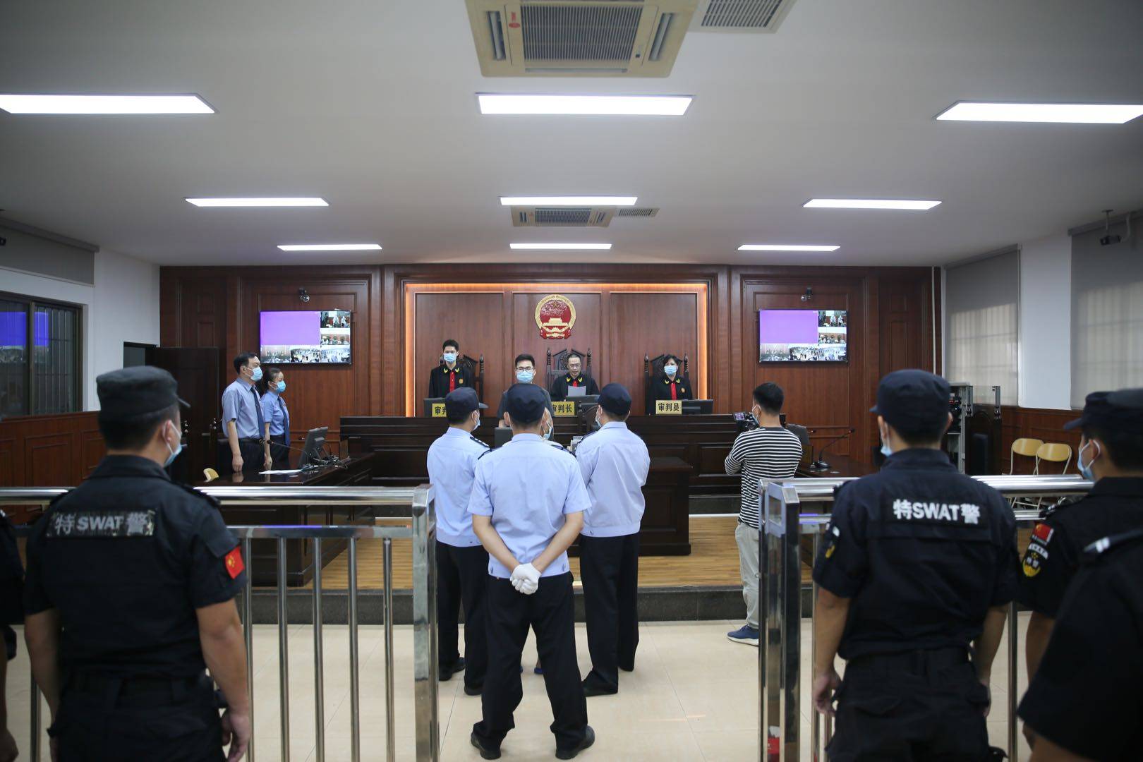 广东一男子因不满女伴与其分居持械杀2人,今天被执行死刑