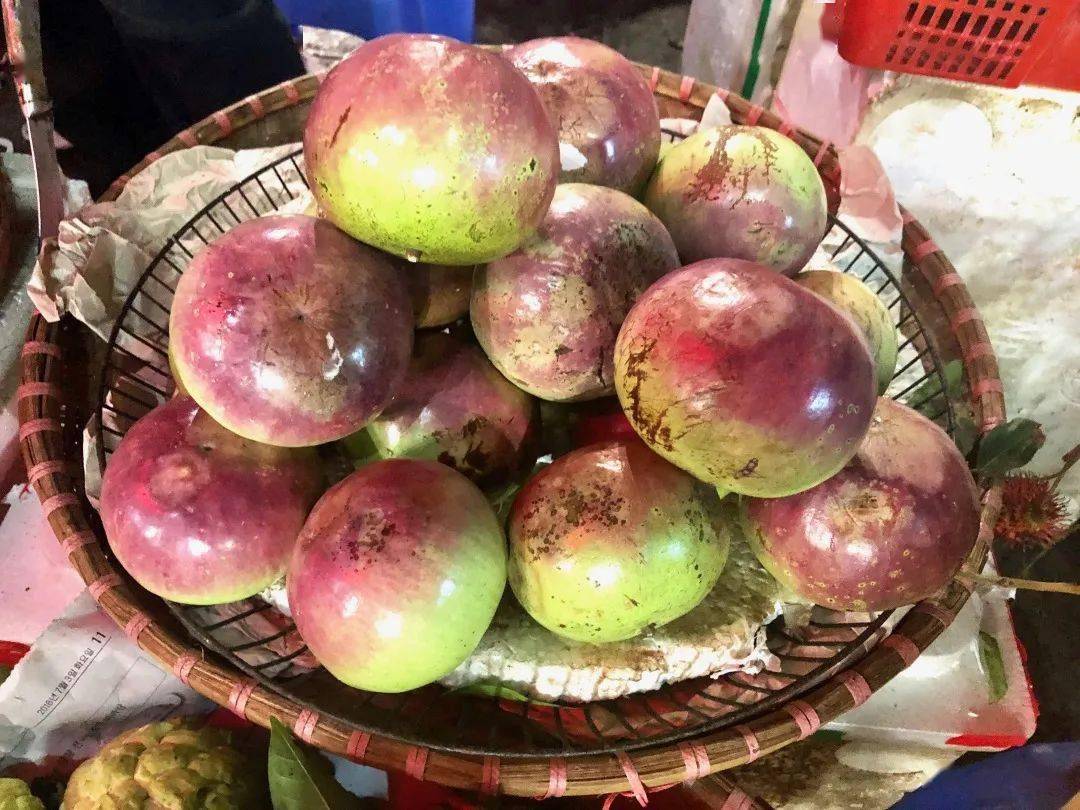 再牛的博物学家,也不敢轻易踏入云南菜市场_果实