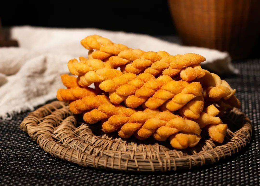 麻花中的"lv",吃一口就上瘾,酥脆爽口,满口留香,刷爆吃货圈
