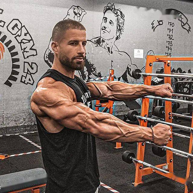 健身12年从未用过任何补剂,一样练出逆天惊人身材!_肌肉