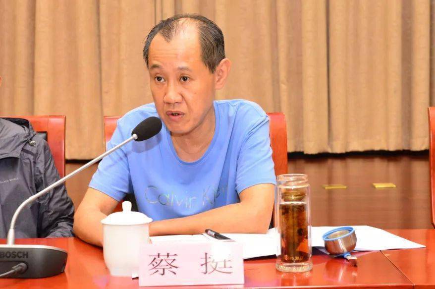 6月28日上午,滨湖区人大常委会主任许新宇,副主任林忆,韩平,徐勇强