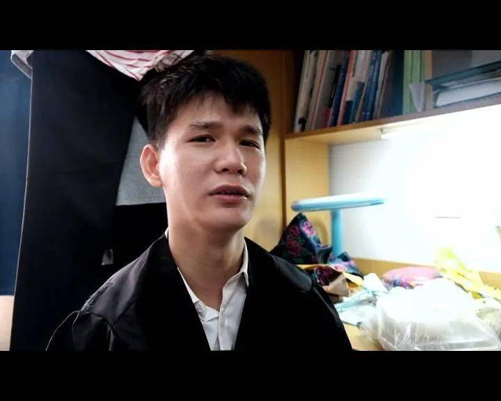 "脑瘫男孩"成功考研,扬大校长云喊话:我很激动!_刘威麟