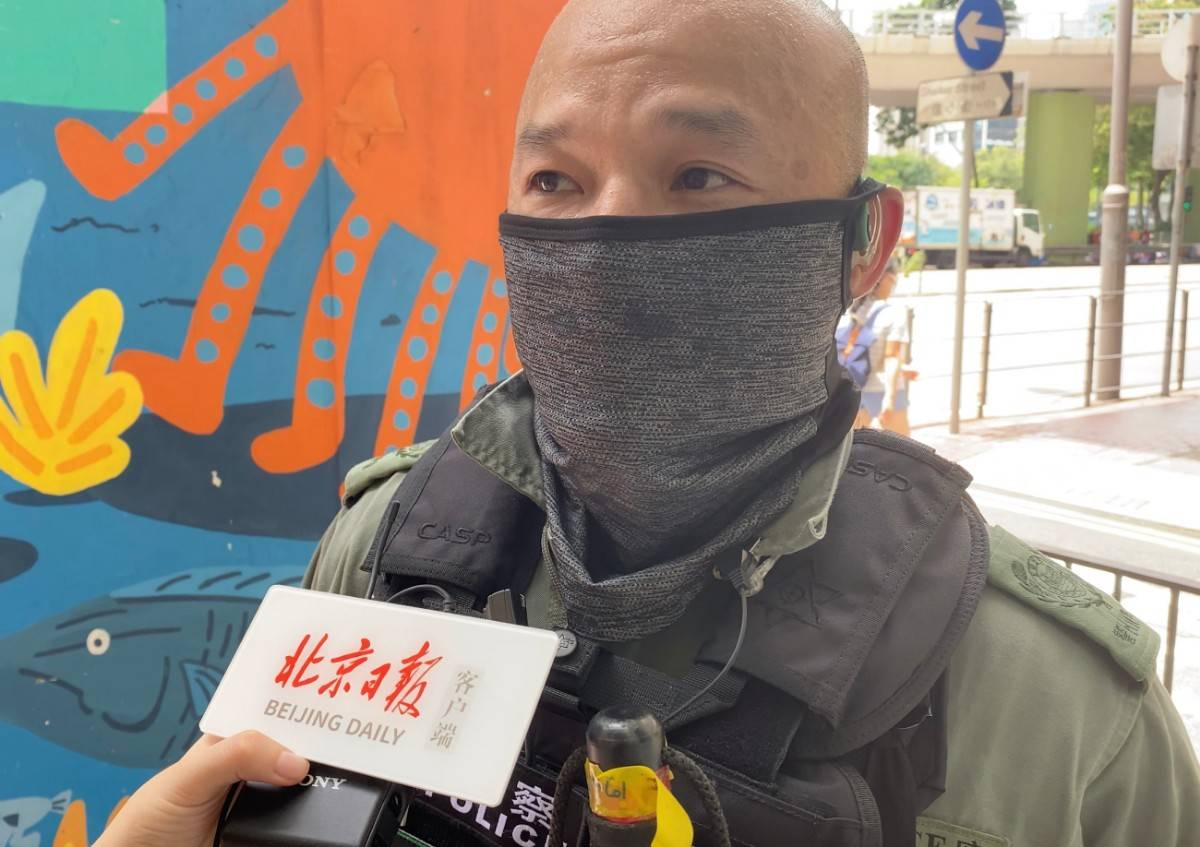 港警新警告旗已下发一线,光头刘sir介绍相关执法情况