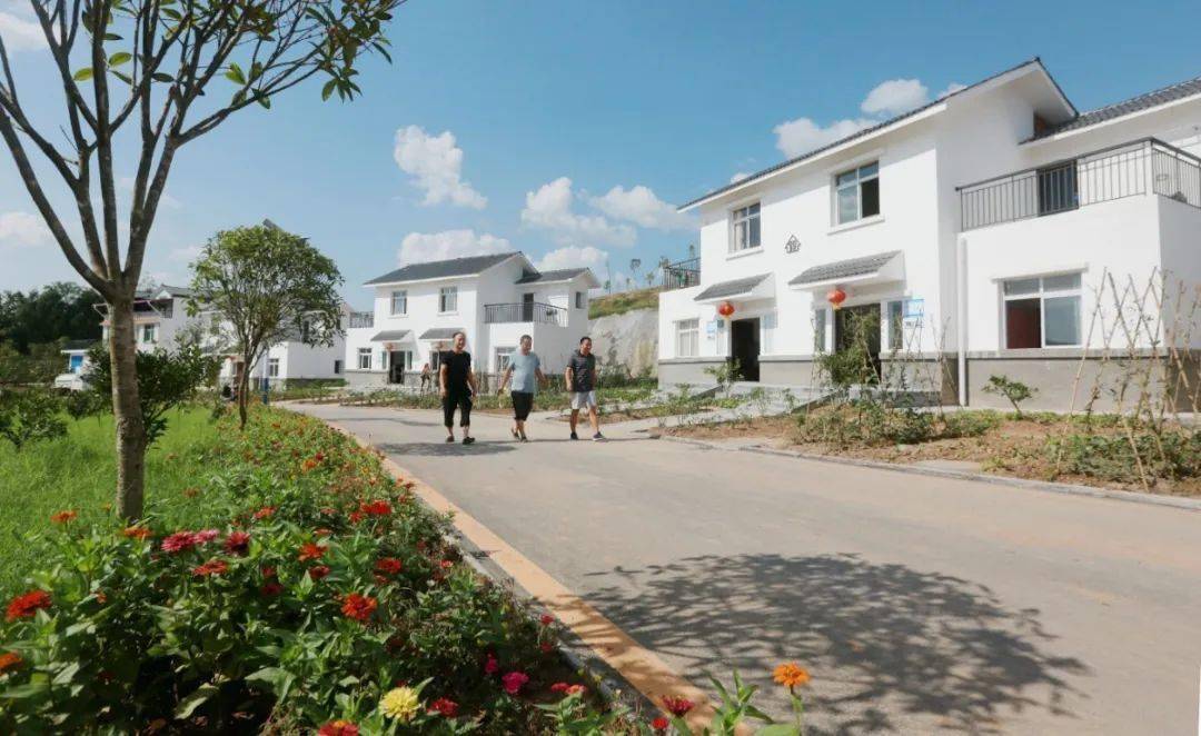 扶贫档案之新居篇二梁永镇