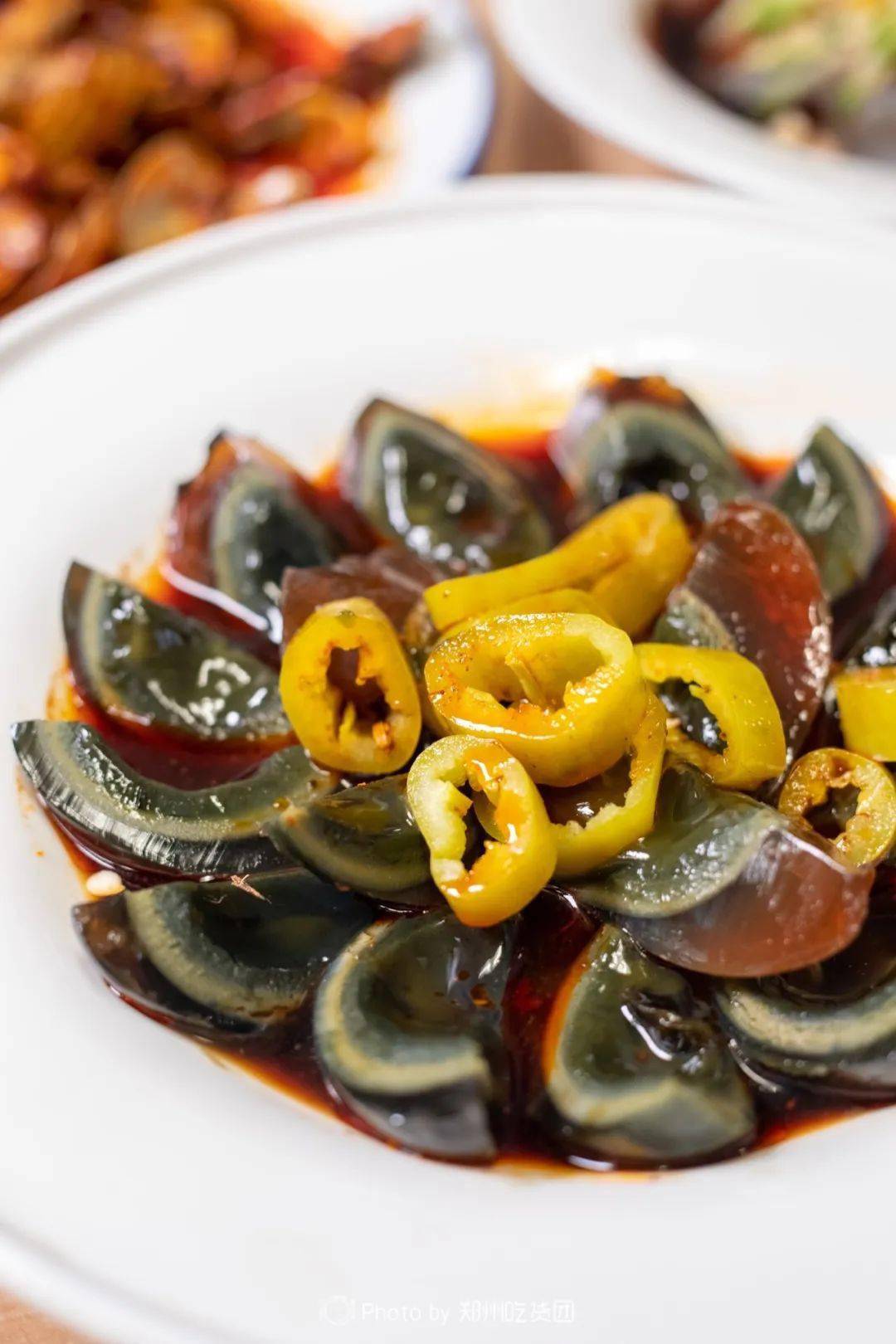 川北凉粉,烧椒皮蛋,花生毛豆,那是一样也不落,就差你来啦~从街边大