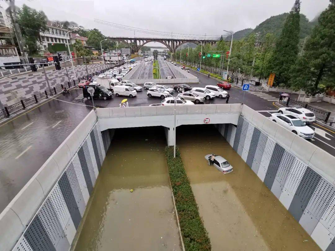 贵阳东山路图片