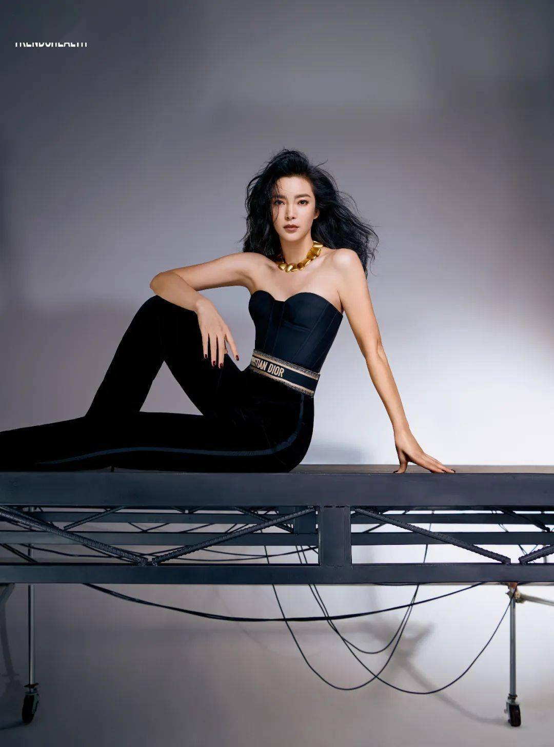 20周年封面人物李冰冰第12次登时尚健康封面敢我所敢无惧时光