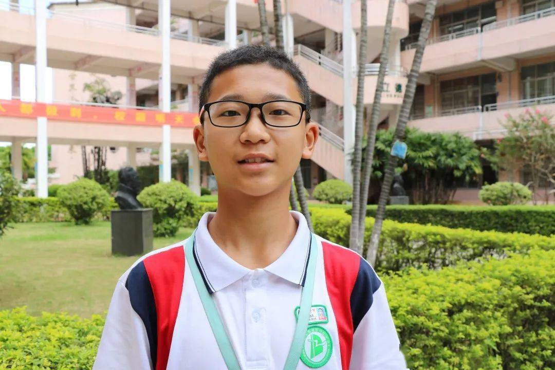 有为丹中立本成人热烈祝贺丹灶中学学生荣获市区各类优秀称号