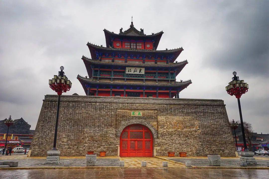 水面辽阔,景色秀丽, 集中体现了聊城"水,古,文"的特色,营造出聊城"城