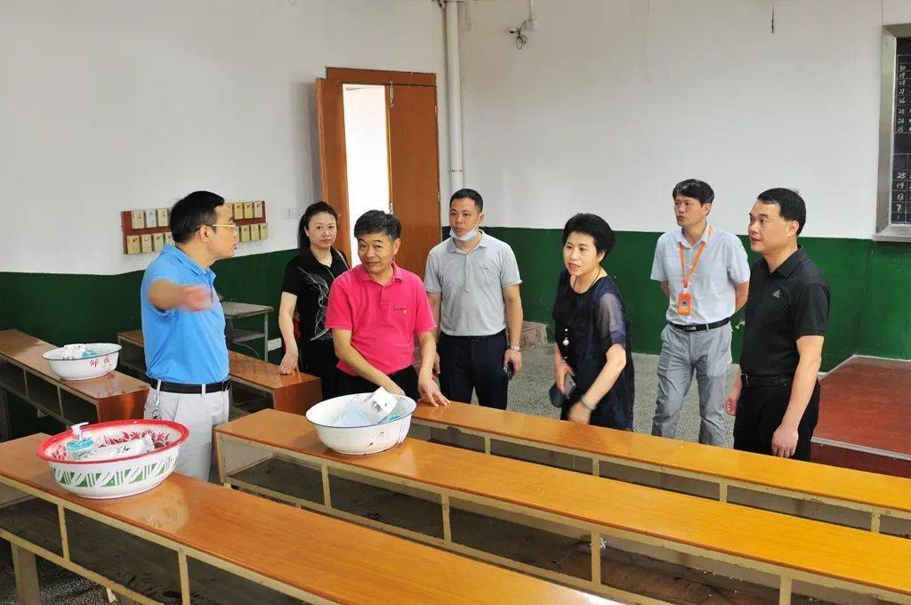 市总医院等高考防疫部门等领导,检查了2020年邵武一中,实验中学,职业
