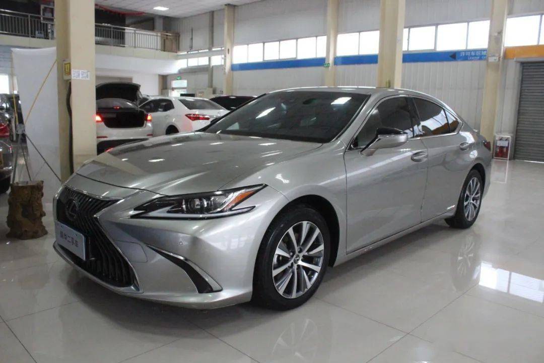 2019雷克萨斯es300h25at