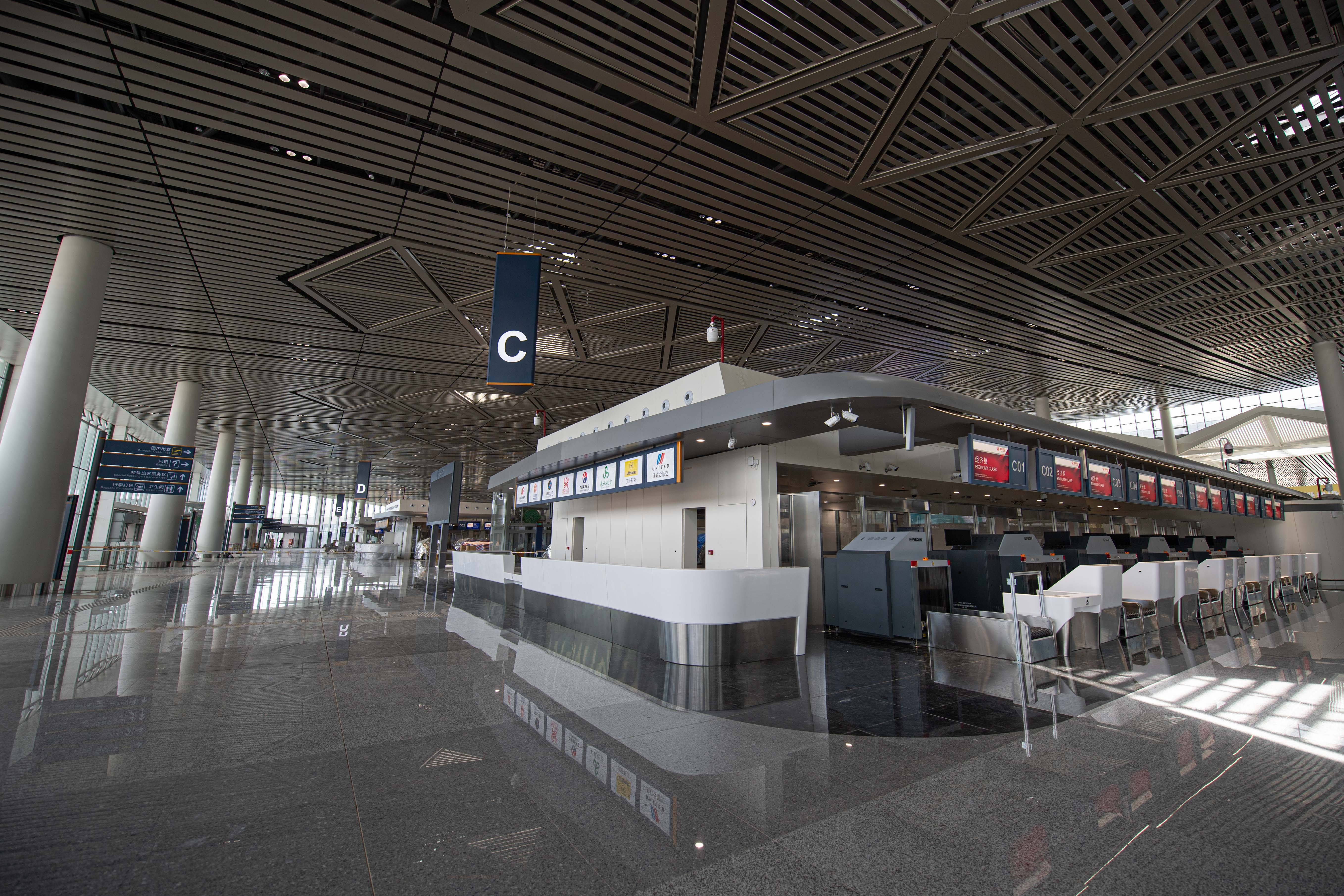 美兰国际机场航站楼图片
