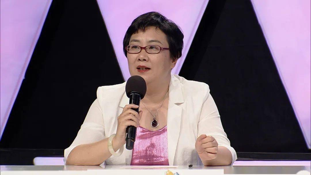 天津评剧院优秀青年演员马晗与票友张惠芬,李忠菊,张涵韵携手,演唱了