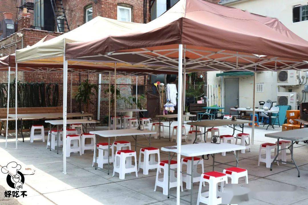 纽约终于迎来"户外大排档"新时代!