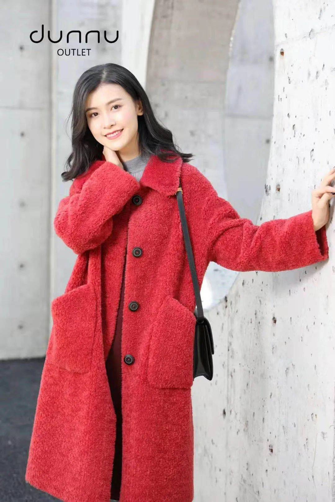 银座德州店现在是买衣服的好时机敦奴年度反季特卖即将开始