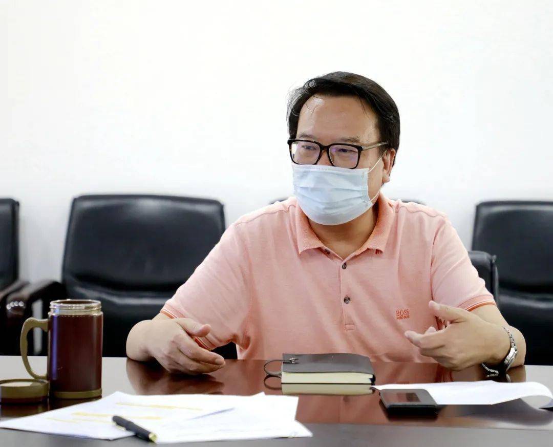 林卫民指出,"改变"包括二个方面,一是外在的转变过程;二是内在的转变