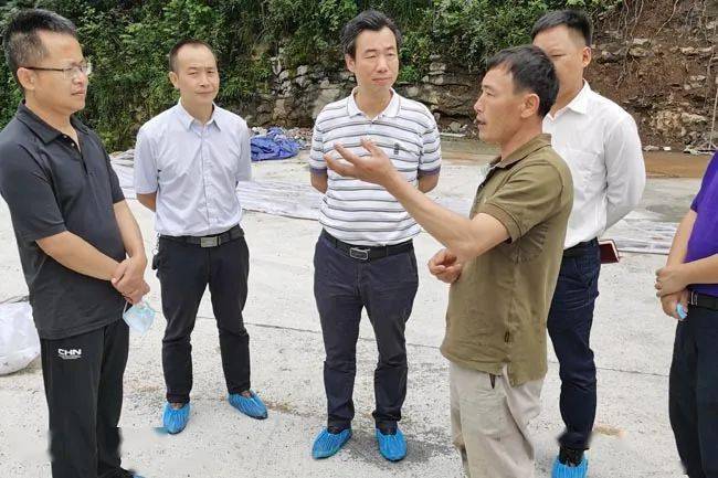 田茂松赴纳雍县开展产业扶贫调研督战