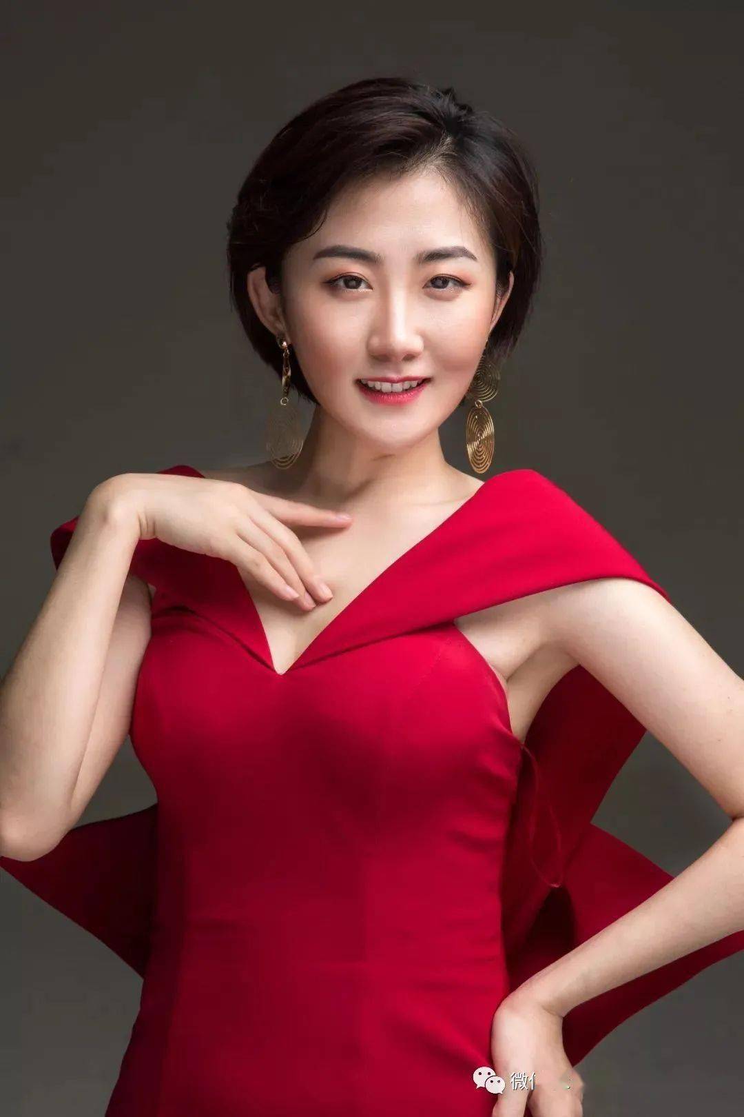 坤虫看卫视之十七重庆卫视麻辣中国红