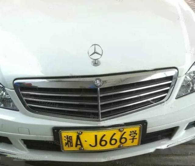 壕路上惊现宝马教练车一问学费吓一跳哪个驾校咁犀利啊