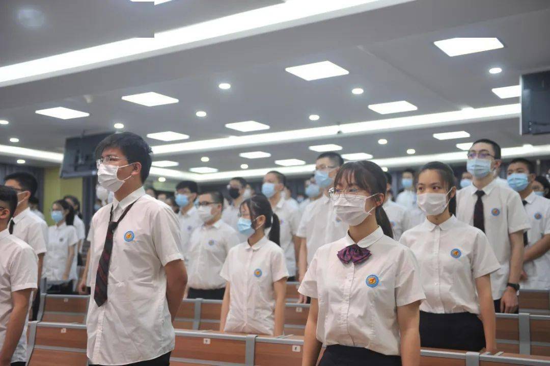 玉汝于成功不唐捐记厦门六中2020年高三毕业典礼