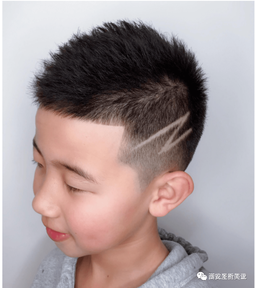 7一10岁男童发型图片
