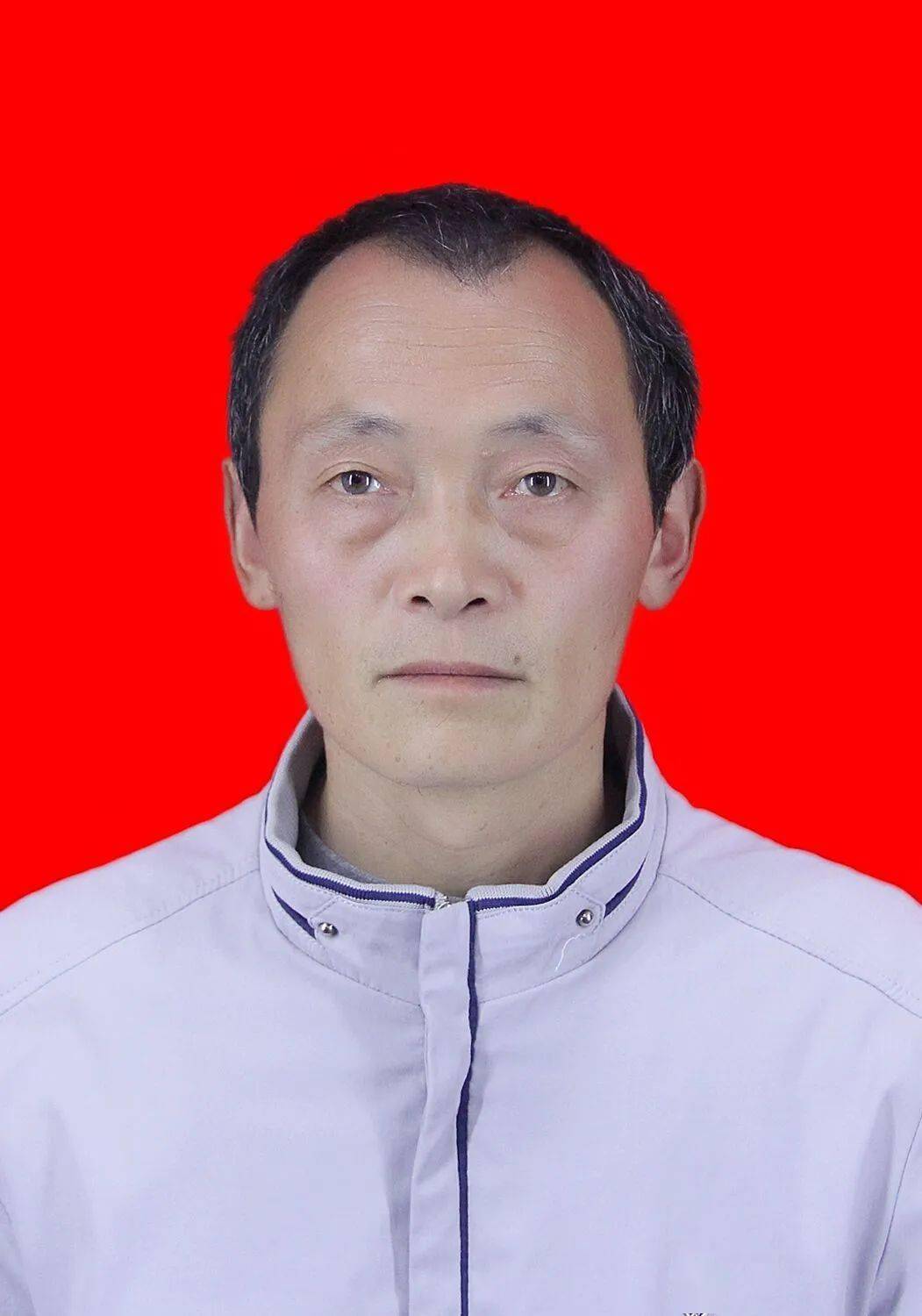 张华七星关区拱拢坪国有林场员工在七星关区杨家湾镇拱拢坪林场,孪生