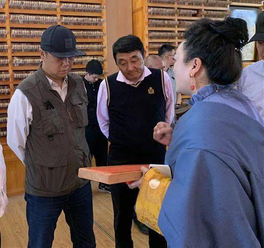 省委常委曲木史哈在甘孜州调研时强调:高质量完成普查,巩固提升脱贫