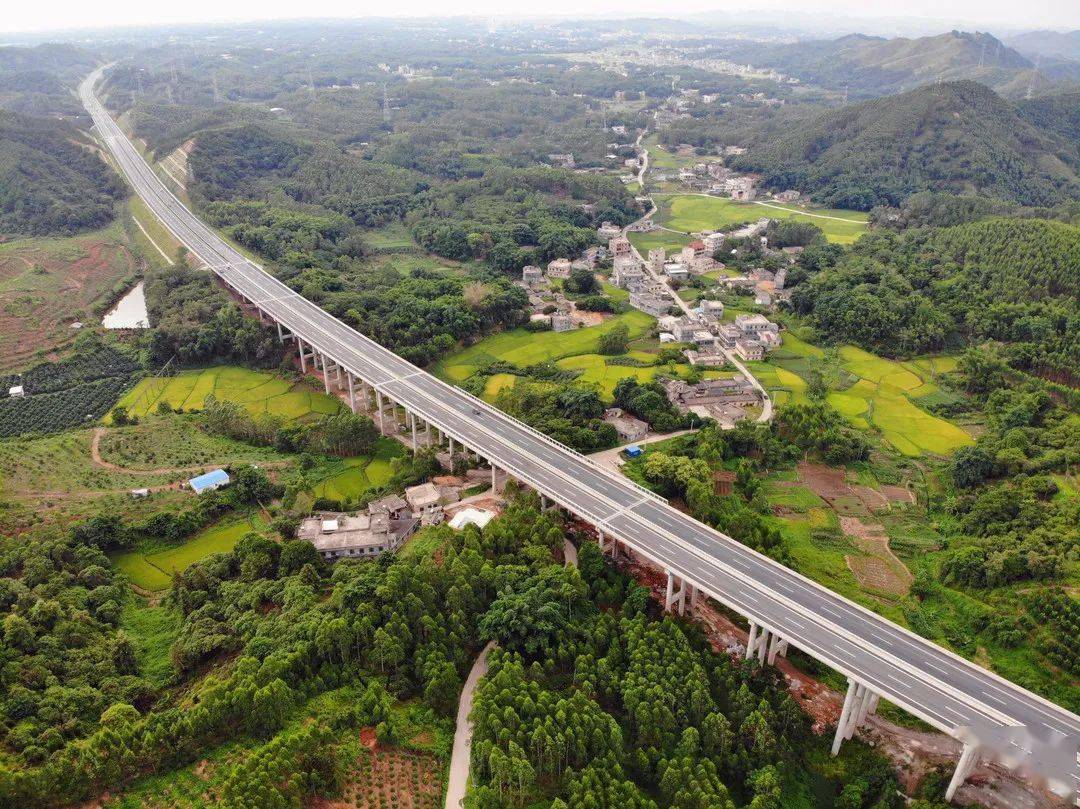 途径廉江这条高速路疑因这个问题要延期?何时才能通车呢?