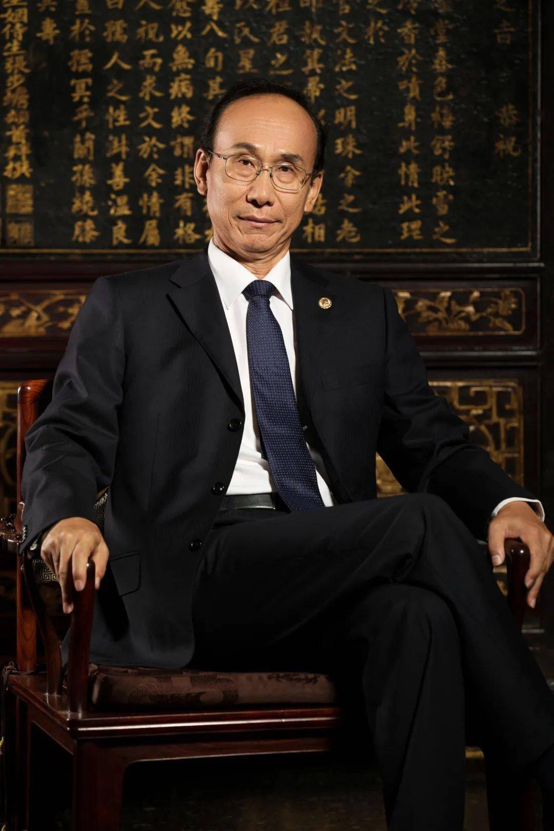 大赛评委 丨 岳峰用新时代的语言和表达方式展示新时代的精神风貌用