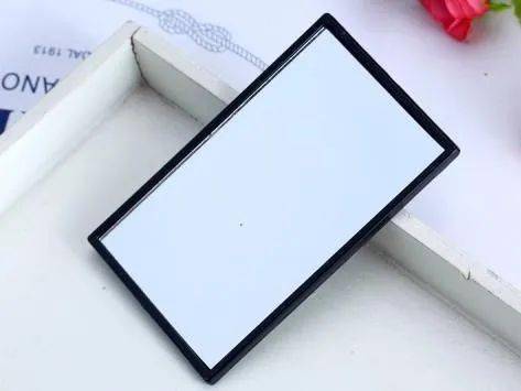 《旧唐书》有言:以铜为镜,可以正冠;以古为镜,可以知兴替;以人为镜