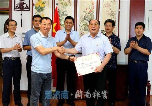 莱芜这个人在全国出名了!_韩金来