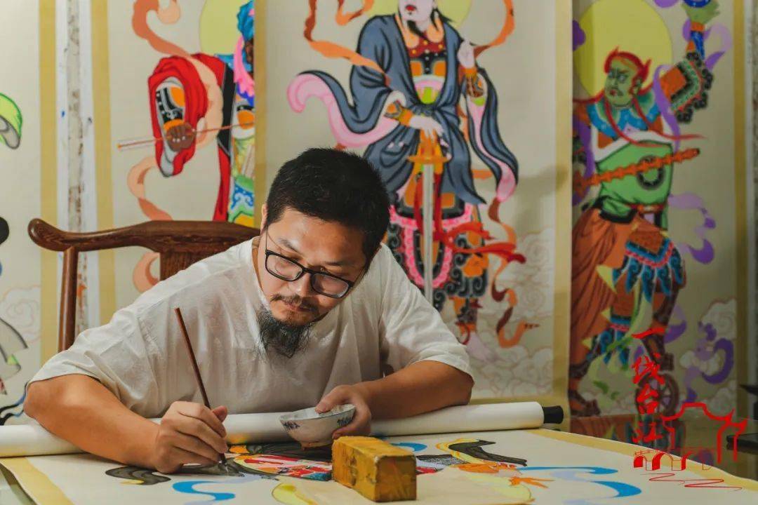 80后大学毕业生李真传承守护百年李道环神像画