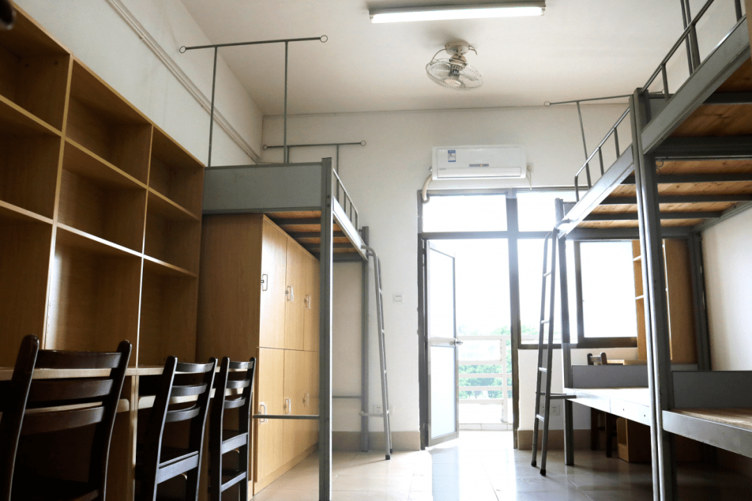 来行健吗?我派直升飞机去接你!