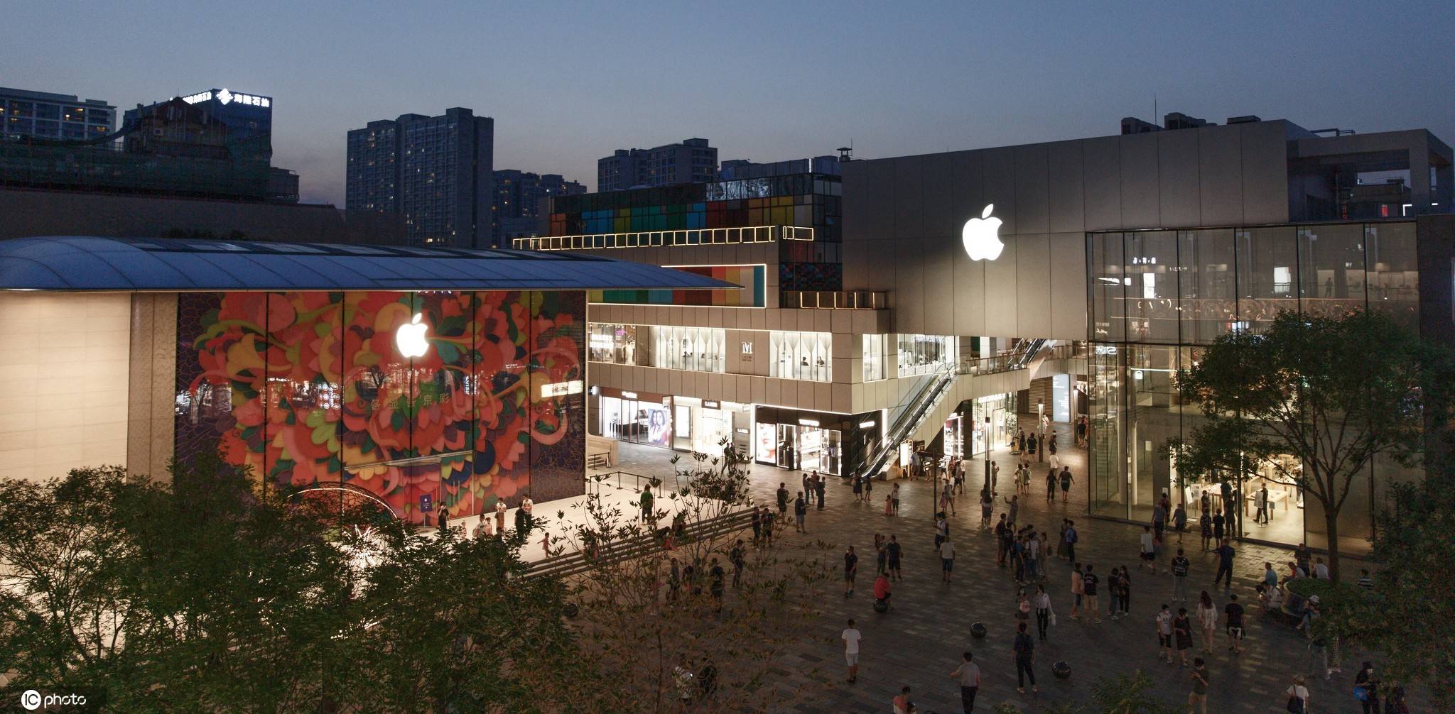 国内首家apple store关店 新店将于17日启用_三里屯