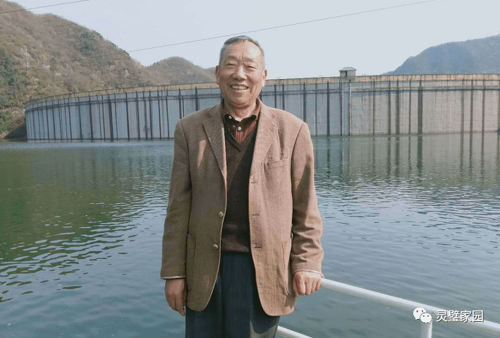 灵璧家园网优秀作家刘培廷老师近照