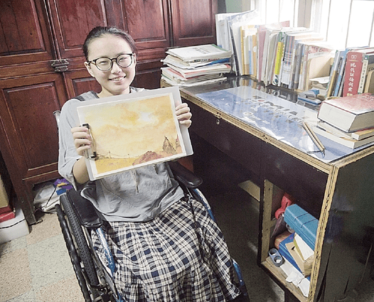 "轮椅上的少女"今年中考考了550分_思雅